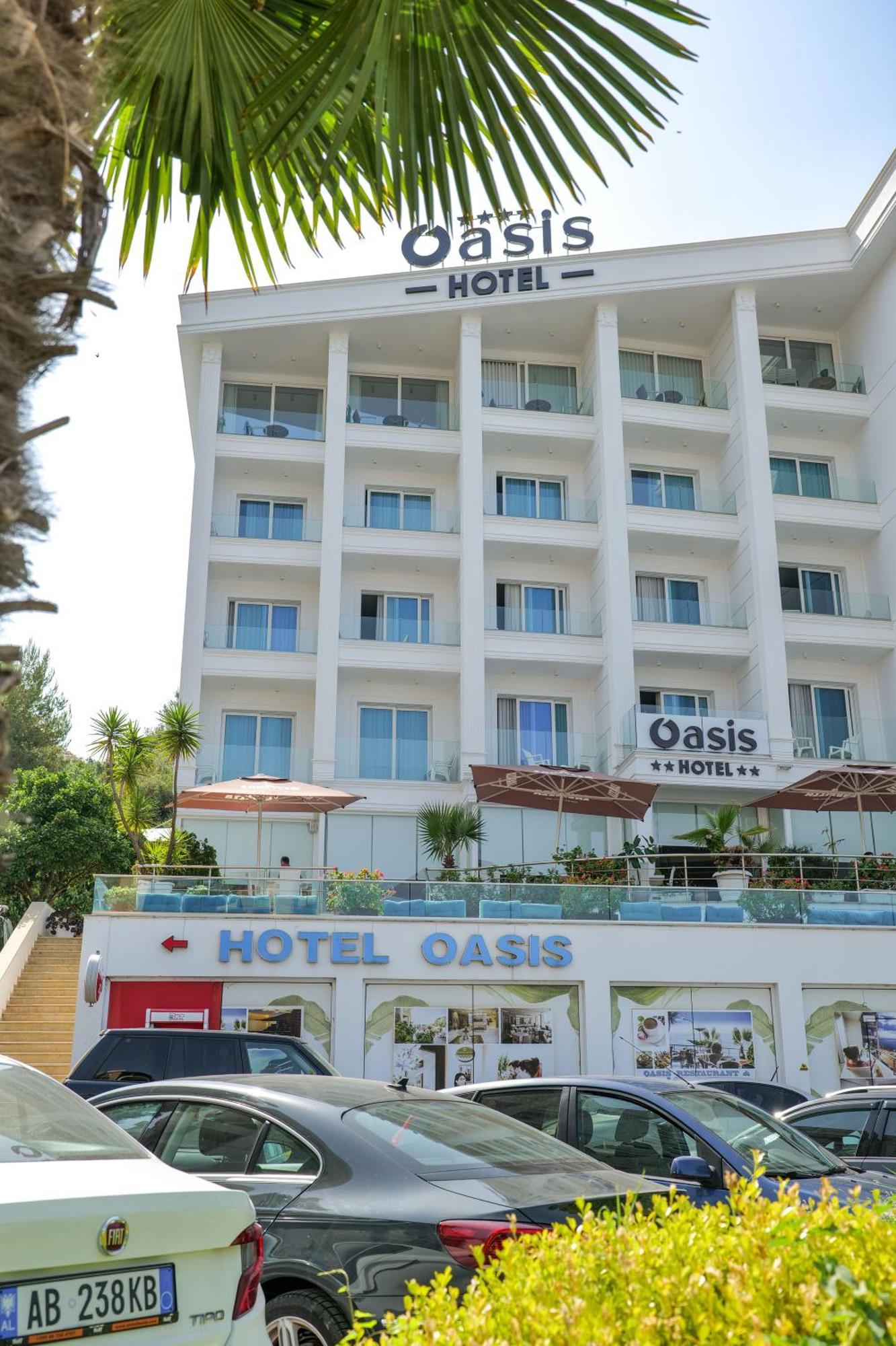 Hotel Oasis Sarandë Exterior foto